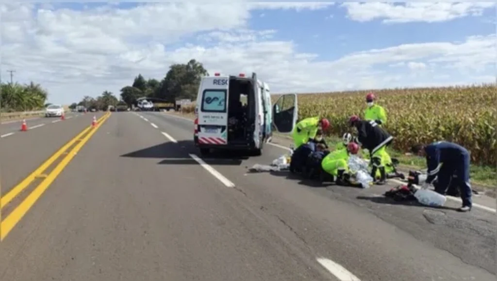 Motociclista fica gravemente ferido em acidente na região e é encaminhado de helicóptero ao HU de Maringá